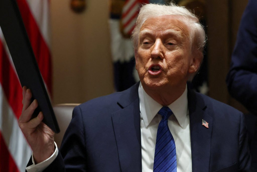 WATCH: Trump announces new 25 percent tariff on imported autos