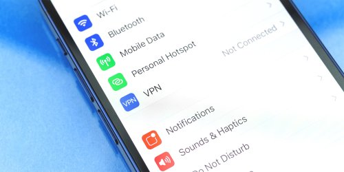 Using a VPN on iOS still is a major security risk