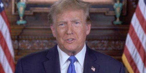 Trump releases video statement saying he knows Melania's name