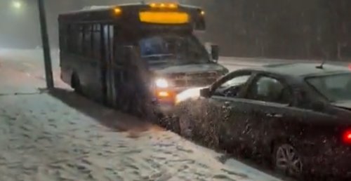 15 buses involved in collisions during chaotic snowfall last week: TransLink