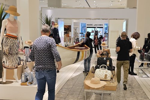 RioCan sees $209 million valuation loss in Hudson's Bay joint venture