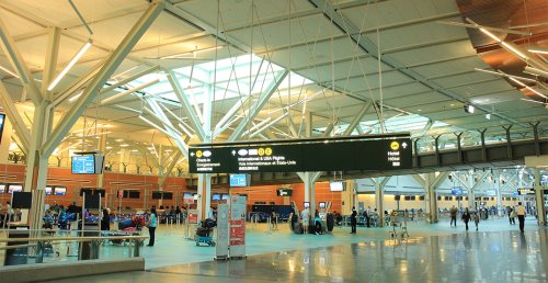 Vancouver International Airport named the best airport in the Americas for its size