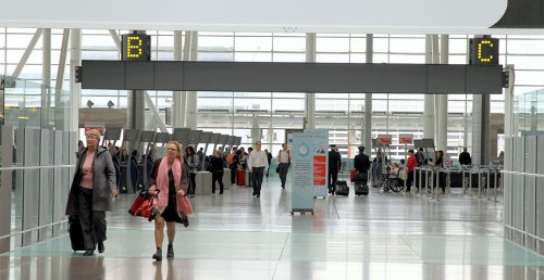 Flight attendants from one airline keep vanishing after landing in Canada