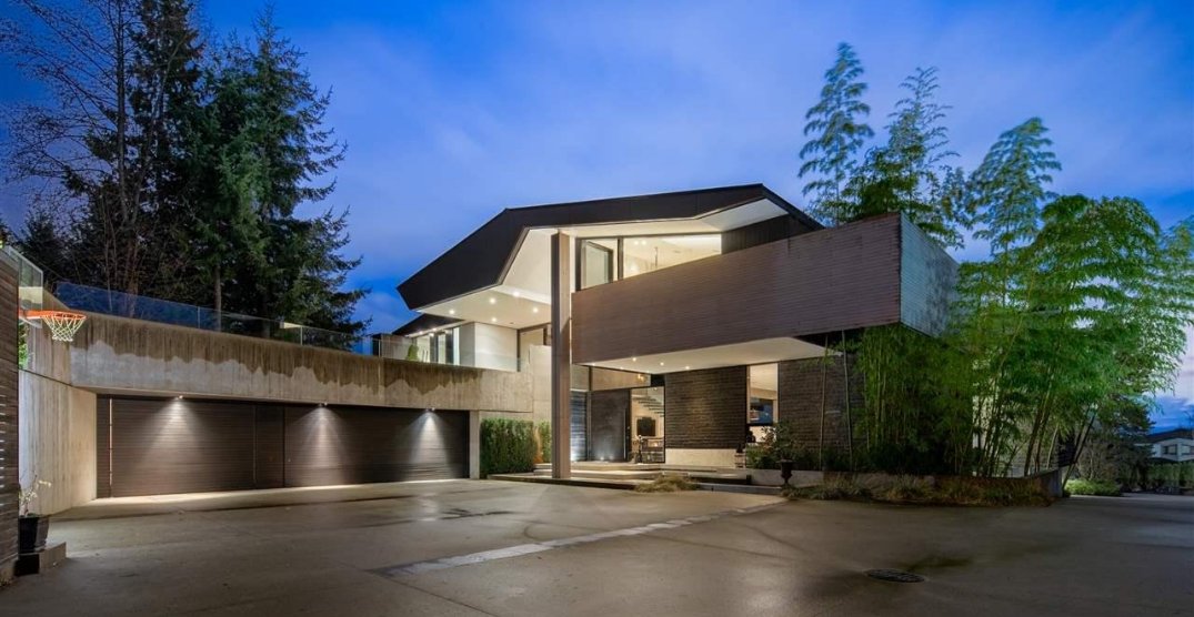 A Look Inside: Gorgeous $16.8M Mansion Featured in Netflix Series ...