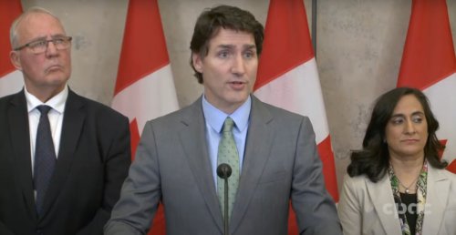 Canadians lash out after Trudeau requests donations for wildfire relief