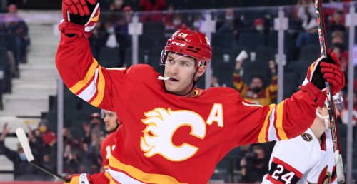 Matthew Tkachuk traded from Flames to Panthers in blockbuster deal