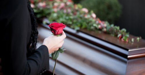 "This miserable human": Canadian woman rips into dead dad in obituary
