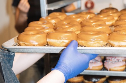 Local donut shop to open in former Cartems Donuts Vancouver location