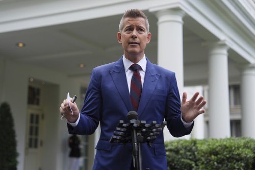 Sean Duffy keeps blaming Biden for Trump's air traffic control mess