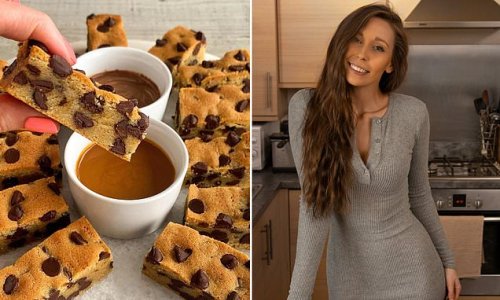 Baker reveals how to make delicious chocolate chip cookie dippers from scratch - and they are the perfect treat for a cold night in