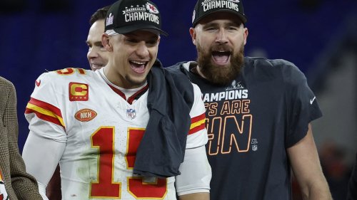 Travis Kelce reveals his Chiefs teammate and soon-to-be steakhouse co-owner Patrick Mahomes dips his...