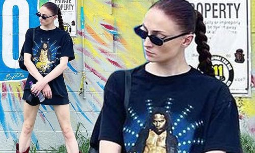 Sophie Turner puts on a very leggy display while rocking short shorts
