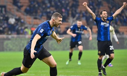 Inter Milan 2-1 Venezia: Serie A leaders secure dramatic late win
