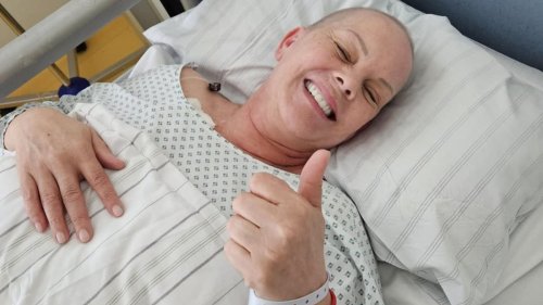 Mother of two hit by terminal bowel cancer - there was only one warning sign, it was nothing to do with her gut
