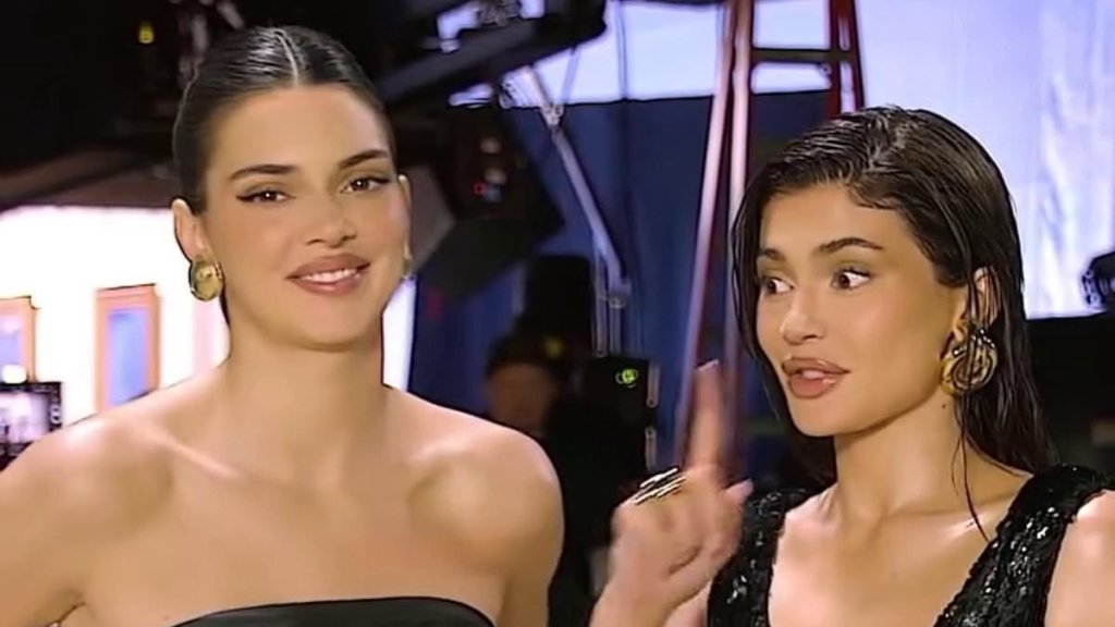 Kendall Jenner - cover