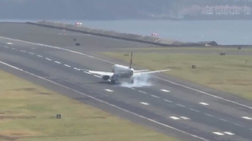 Terrifying moment passenger jet comes in to land at Madeira airport as the plane is thrown around in...
