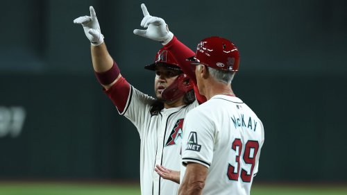 Arizona Diamondbacks hit 14 runs in ONE inning - WITHOUT a home run - against Colorado Rockies in...