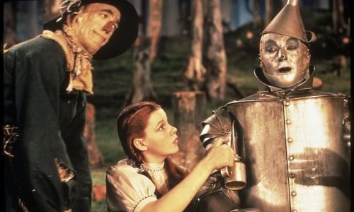 Wizard Of Oz is back! The classic 1939 movie starring Judy Garland will be reimagined by director Kenya Barris for Warner Brothers