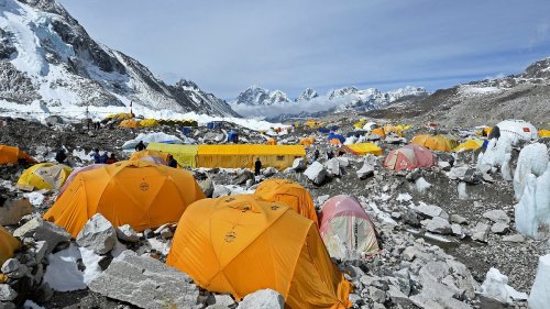 Want to climb Everest? Leave your yoga tent at home! Nepalese authorities vow crackdown on luxury...