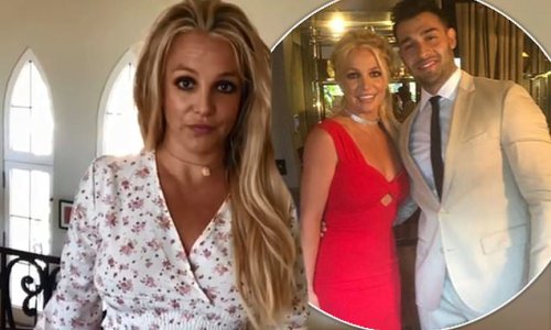 Britney Spears admits she 'never knows who to trust' and feels 'lonely' surrounded by 'fake' people