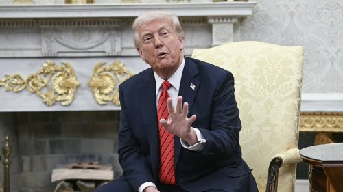 Lawmakers renew efforts to prevent Trump Parliament speech