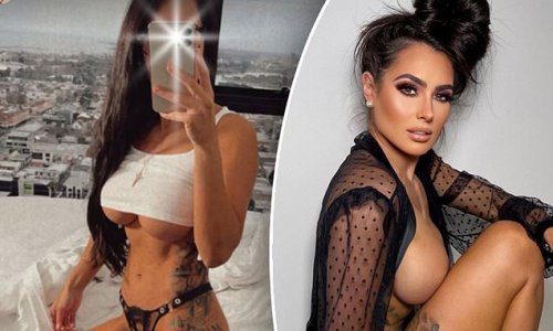 Arabella Del Busso reveals underboob in a tiny crop top