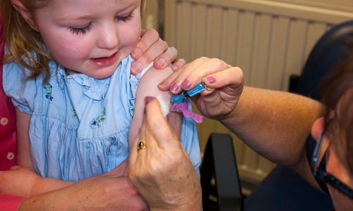 Pay parents to boost take-up of polio jab, public health expert urges, as Government races to find source of Britain's first outbreak of the disease in nearly 40 years