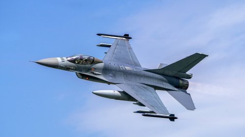 UFO crashes into US Air Force fighter jet over Arizona during terrifying encounter