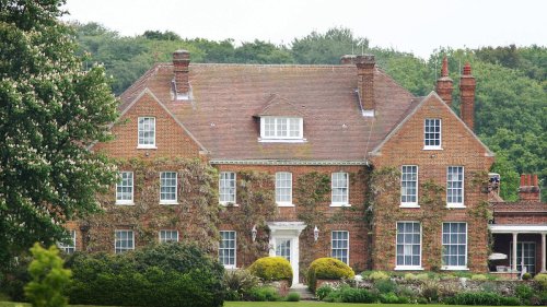 Three Homes Rayner? Would Labour's Deputy Leader inherit the perk of 18th-century Dorneywood house...