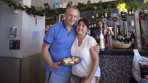 Welcome to 'Weatherspains!' Britons flock to Costa del Sol bargain boozer where lager costs £2.50 a pint - and 'business is booming'