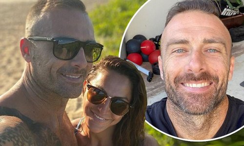 The Biggest Loser's Steve 'Commando' Willis poses with bikini-clad