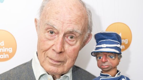 Doctor Who, Thunderbirds and Peppa Pig legend whose iconic voice entertained millions leaves staggering amount in his will
