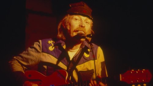 BREAKING NEWS70s folk legend who rose to fame in Bob Dylan's NYC music scene dead at 83 as emotional tributes paid