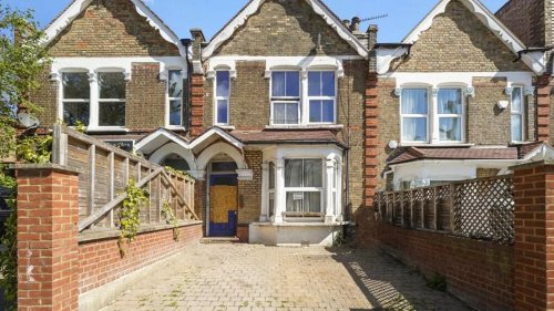 Three bedroom London terrace on sale for £1m... but wait until you see inside
