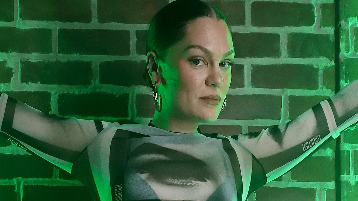 Jessie J stuns visiting Beetlejuice Beetlejuice house in New Jersey