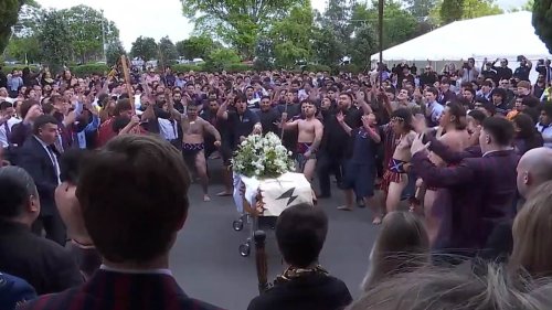 Spine-tingling haka by NZ Hastings Boys' High School students for beloved head teacher who died of...