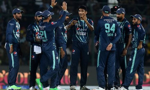 England fall just short despite Liam Dawson's late heroics... as Pakistan claim dramatic three-run victory to level the seven-match series at 2-2