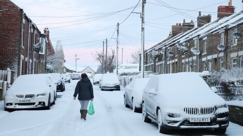Snow blankets Britain: Map shows where more flurries will fall today - as Sadiq Khan declares...