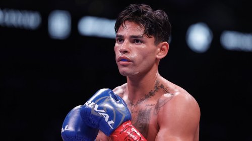 Boxing star Ryan Garcia is KICKED OUT of the New York Mets' stadium as officials 'pull the plug on...
