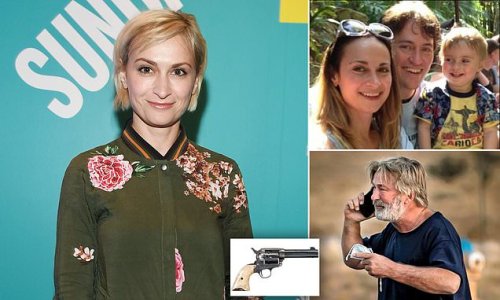 Father of Halyna Hutchins blames movie armoury team for her death