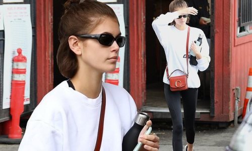 Kaia Gerber Cuts A Sporty Figure In A Sweatshirt And Leggings As She Leaves The Gym After A