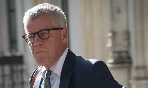 Fox-clubbing QC Jolyon Maugham faces questions on crowdfunding cases