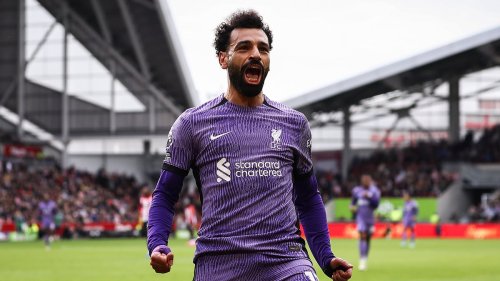 Former Premier League star makes stunning claim that Mohamed Salah has SIGNED a contract to move to...