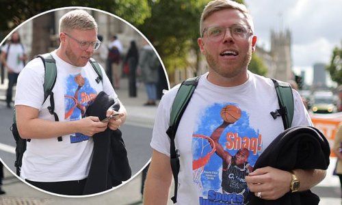 EXCLUSIVE 'I was just trying to get to work!' Rob Beckett is mistaken for Stop The Oil ringleader after hapless comic is caught up in rowdy eco-protest while racing to a London studio
