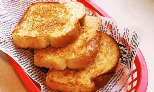 Sizzler finally reveals its closely guarded secret recipe for its famous cheese toast as a farewell gift to Australia