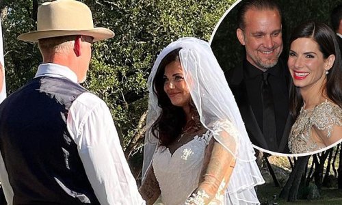 Sandra Bullocks Ex Jesse James Ties The Knot With Former Porn Star