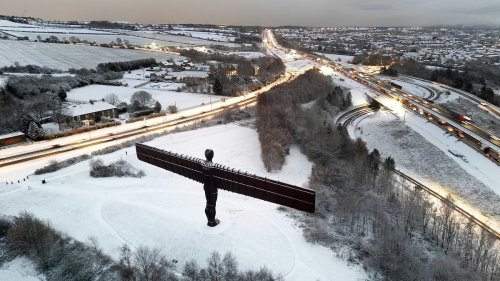 Snow to strike South East TONIGHT: UK weather map shows where flurries will hit from 5pm today - as...