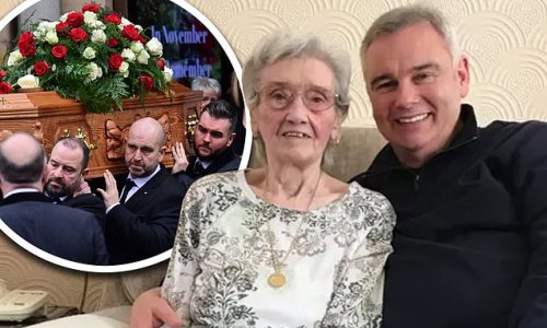 She Was The Best Eamonn Holmes Pays Tribute To His Late Mother Josie In Virtual Message As 2401