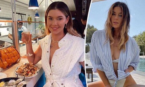 Brittany Hockley shares a photo of herself at a restaurant in Atlanta