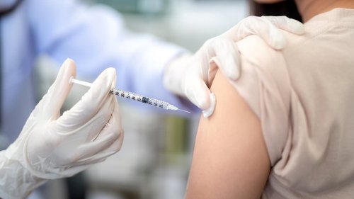 EXCLUSIVEMajor infection warning as record number of NHS staff reject flu vaccine - uptake falls from nearly 80 to 37% in four years